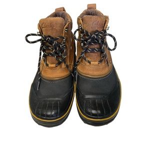Clarks All Weather Boots Size 8M